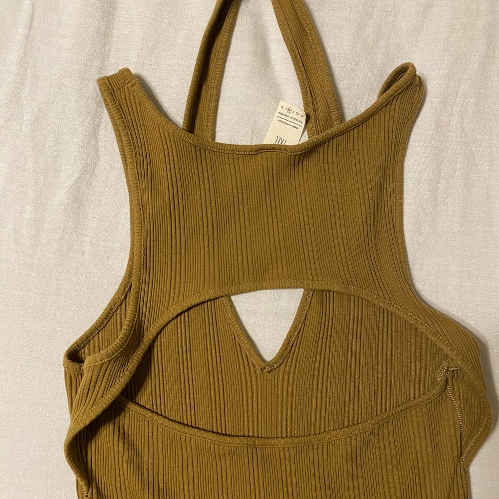 Mustard top - Picture 5 of 5